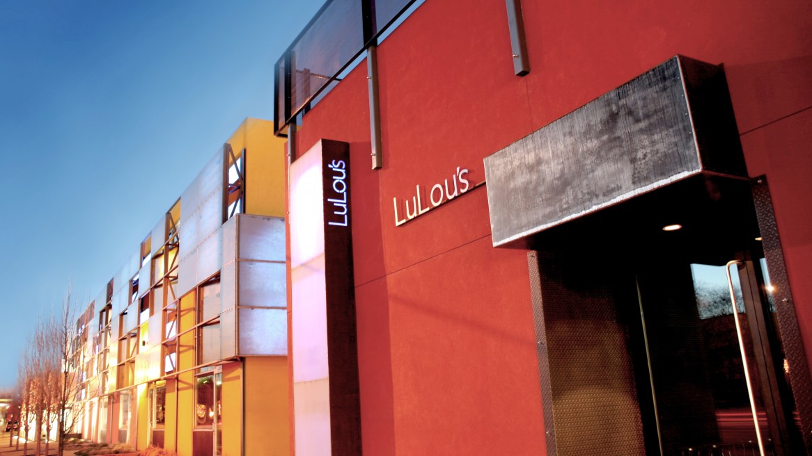 LuLou’s – Exterior Build Out